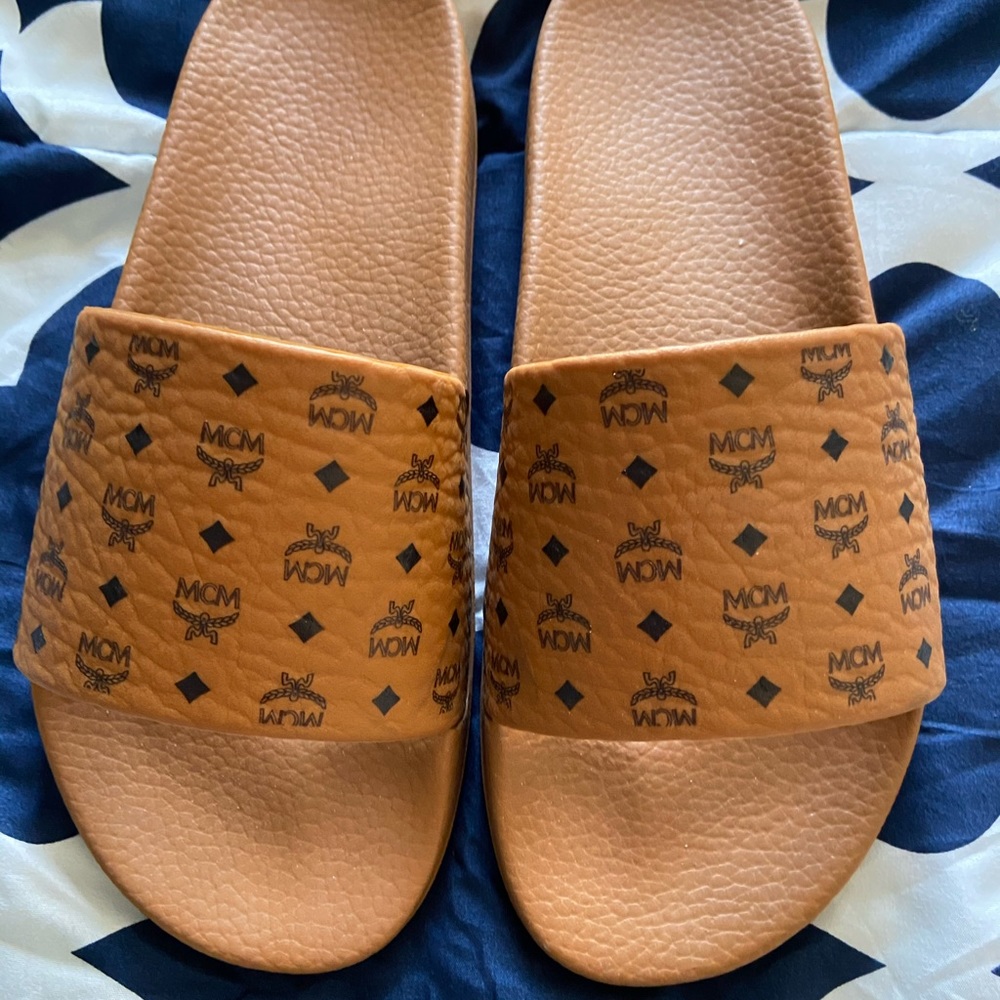 MCM cognac slides women’s size 10